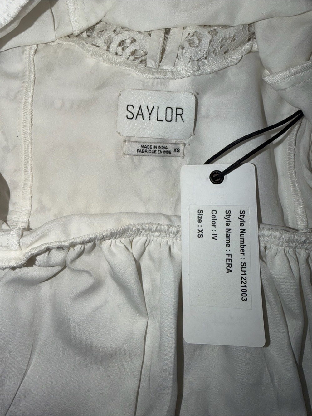 SAYLOR White Lace Puff-Sleeve Peplum Blouse - Picture 4 of 4